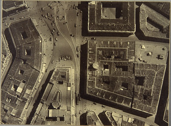 Vista aérea de la Puerta del Sol