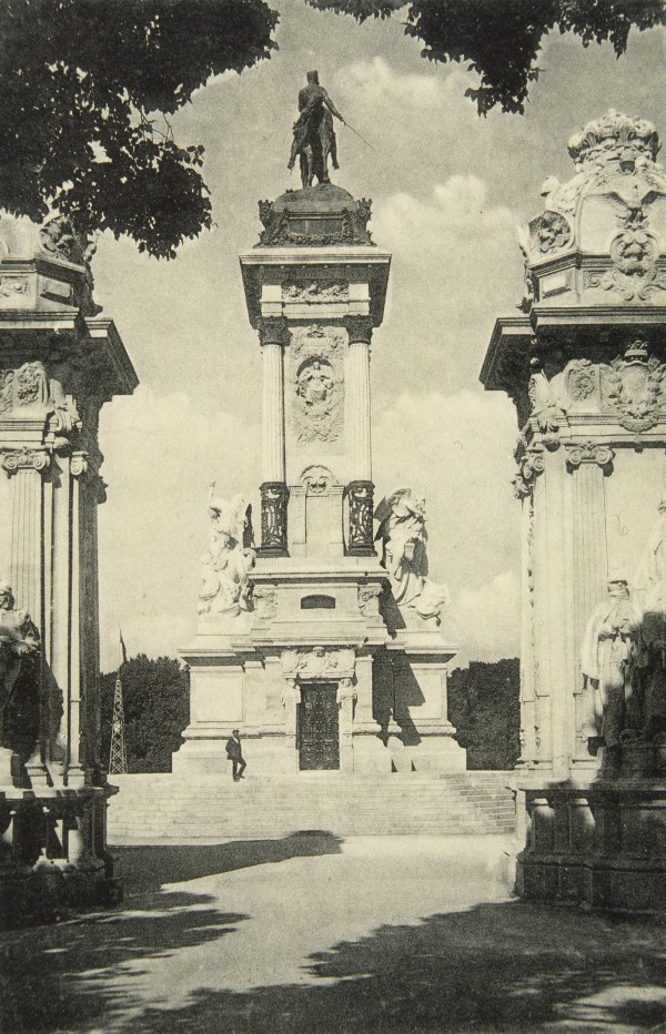Parque del Retiro. Estatua de Alfonso XII