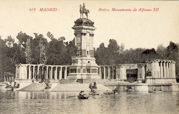 Retiro. Monumento a Alfonso XII