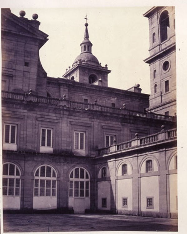 Patio grande del palacio del Real Sitio de San Lorenzo (Escorial)