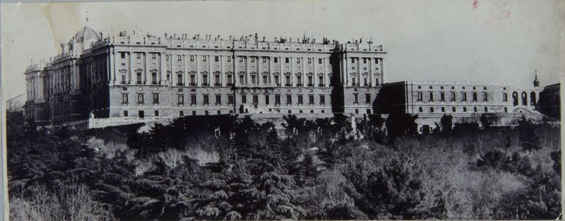Palacio Real visto desde el Oeste