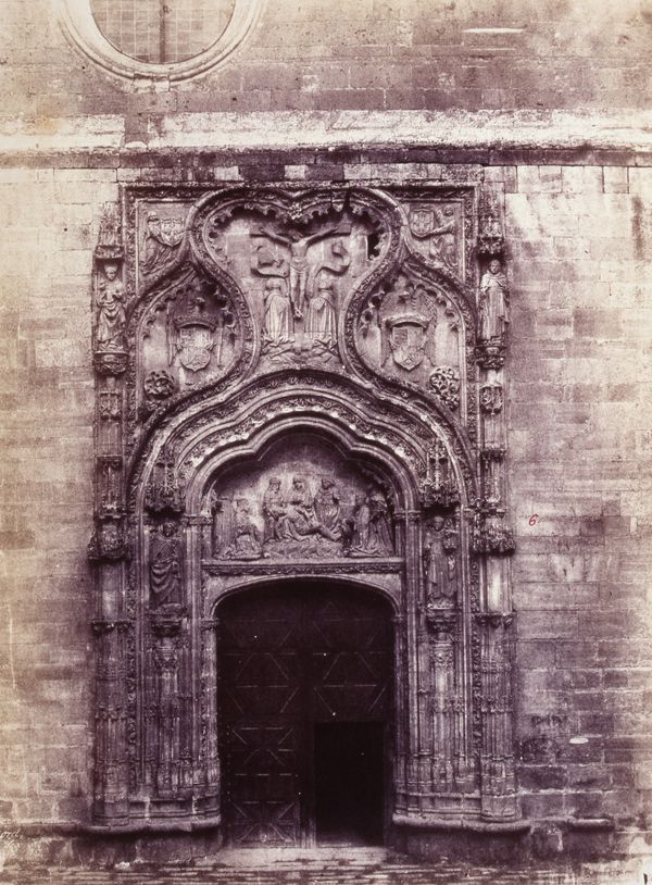 Fachada principal del Convento de Santa Cruz (Segovia)