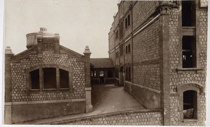 Rampa de acceso al taller de vaciado y mondongueras del Matadero Municipal