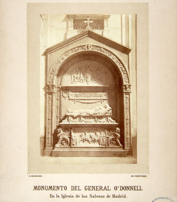 Monumento del general O´Donnell en la iglesia de las Salesas de Madrid