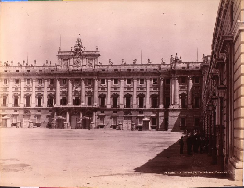 El Palacio Real, plaza de la Armería