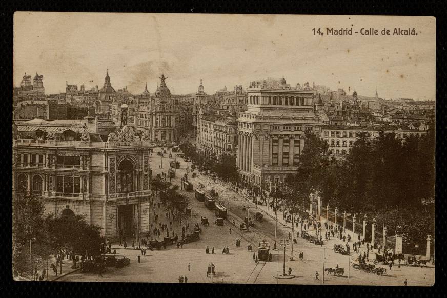 Calle de Alcalá e inicio de la Gran Vía entre 1920 y 1930