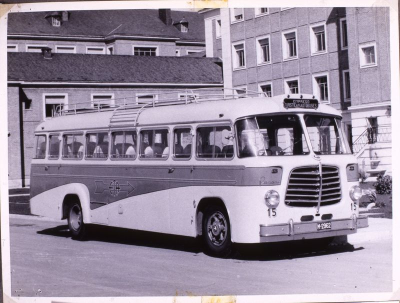 Autobs de la Empresa Turstica de Autobuses
