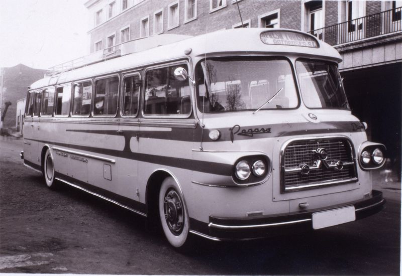 Autobús de la Empresa Turística de Autobuses
