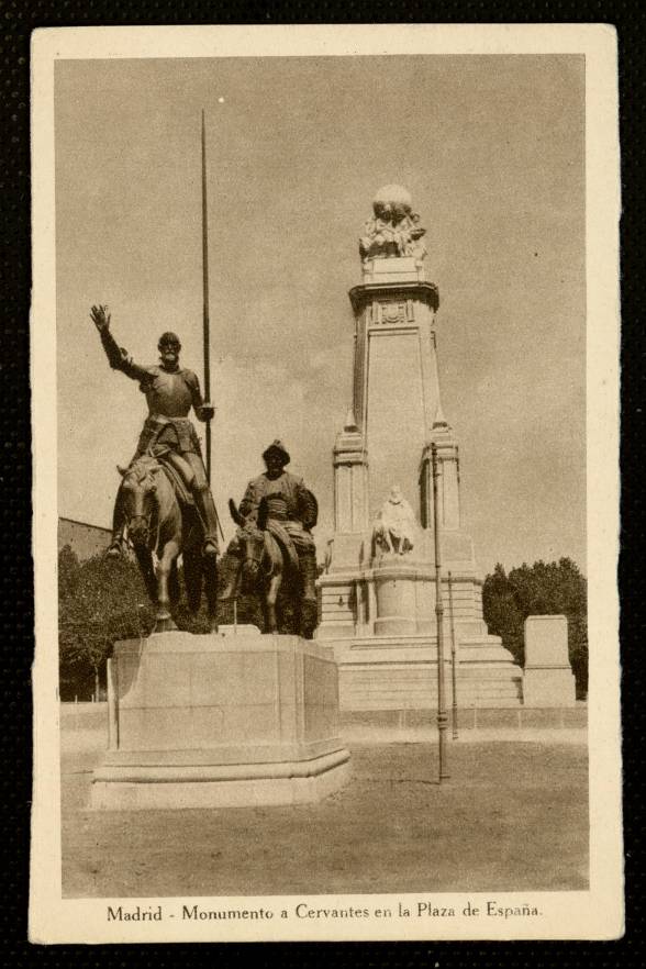 Monumento a Cervantes en la plaza de Espaa