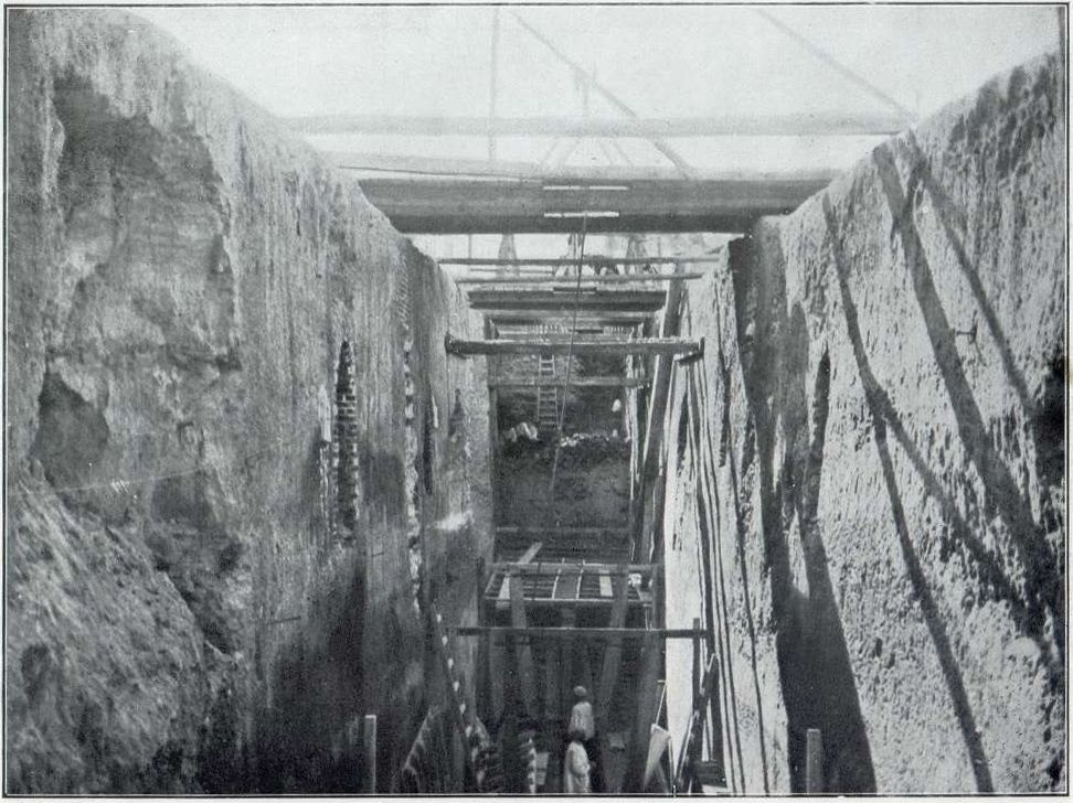 Obras de alcantarillado en el primer tramo de la Gran Vía en 1910
