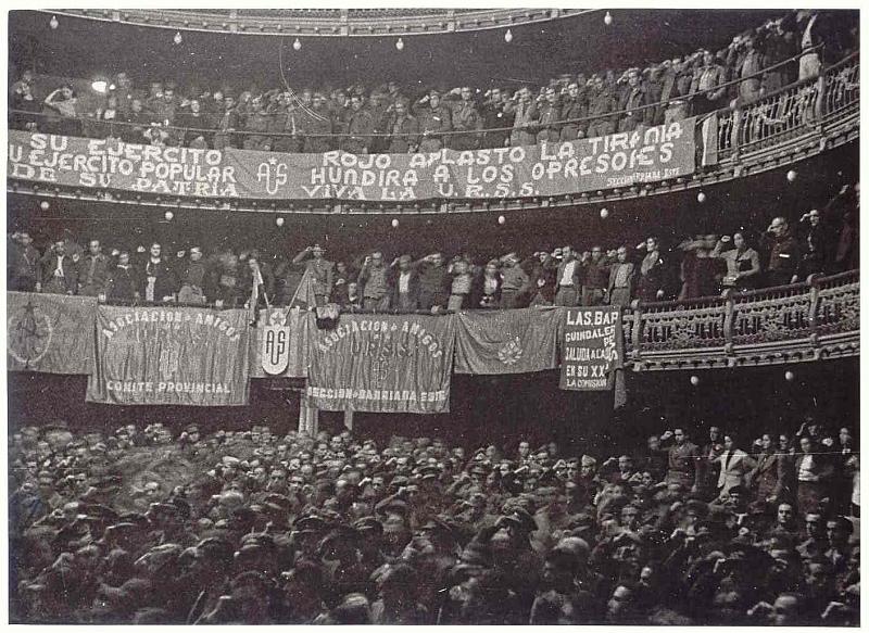 Festival celebrado en el Teatro de la Zarzuela con motivo del XX aniversario de la Revolución rusa
