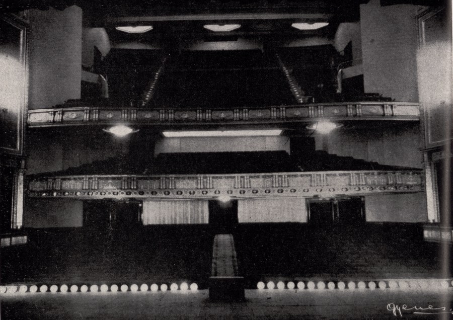 Vista general de la sala del teatro Lope de Vega desde el escenario