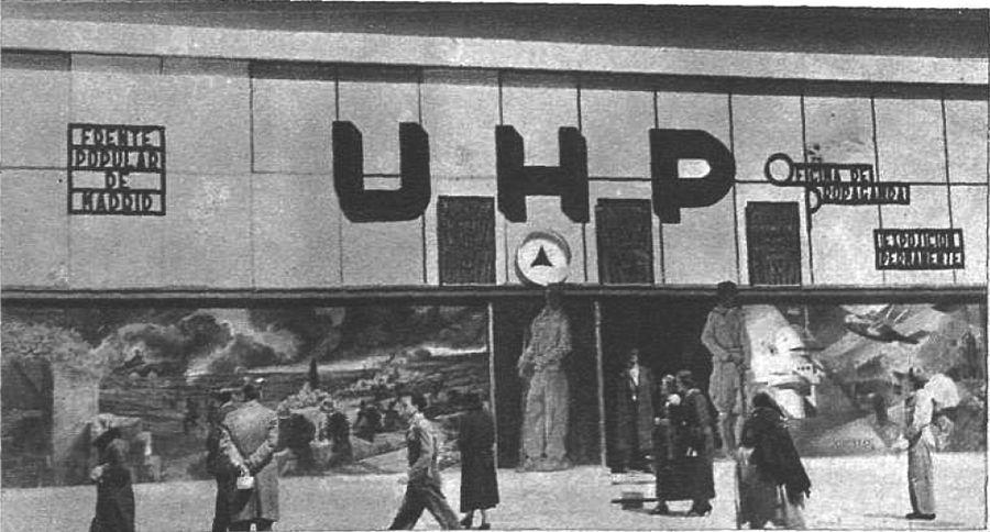 La Oficina de Propaganda del Frente Popular en la Gran Vía (antiguo Viajes Carco)