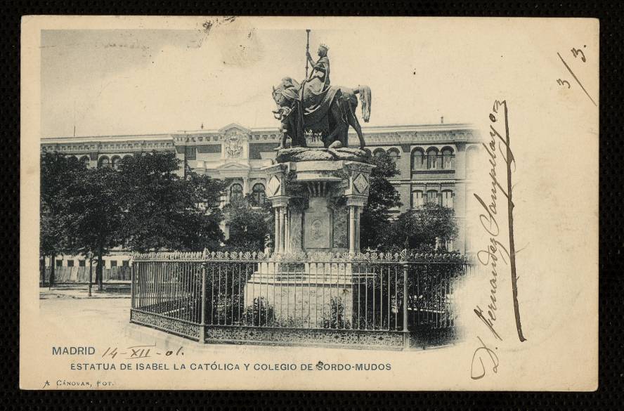 Estatua de Isabel la Catlica y Colegio de Sordomudos