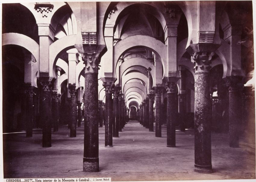 Vista interior de la Mezquita o Catedral