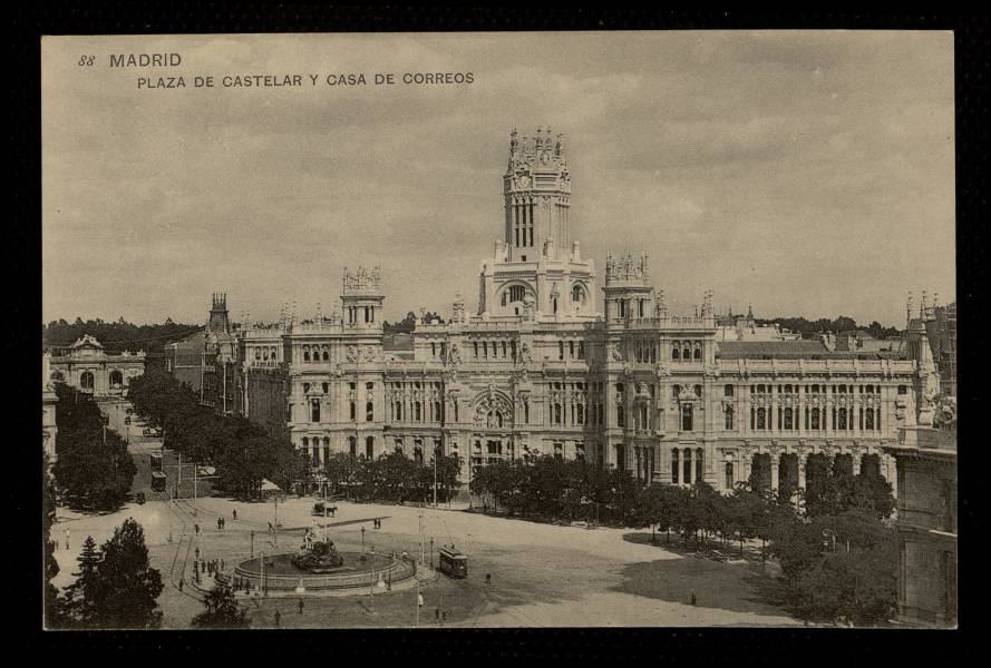 Plaza de Castelar y Casa de Correos