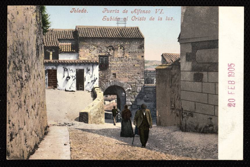 Toledo. Puerta de Alfonso VI. Subida al Cristo de la Luz