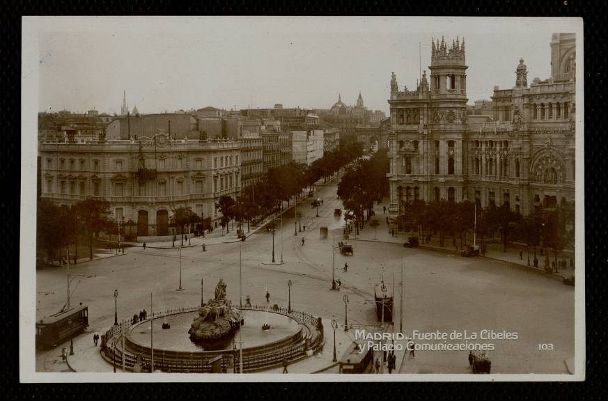 Fuente de Cibeles y Palacio de Comunicaciones