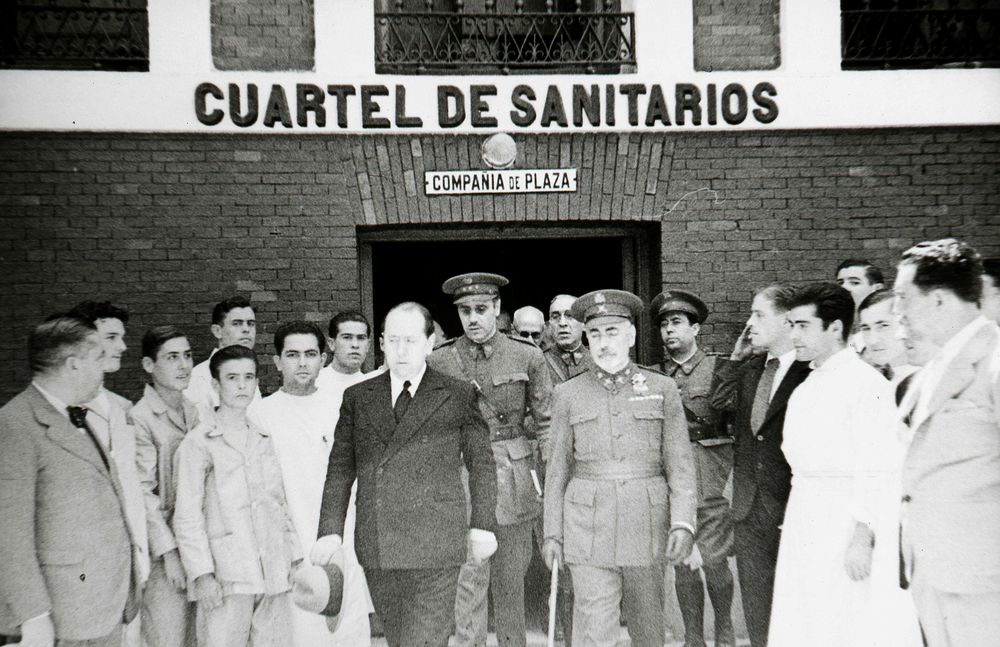 Visita al Hospital Militar de Mariano Gmez Ulla