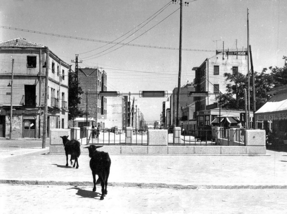 Exterior de la estacin de Carabanchel