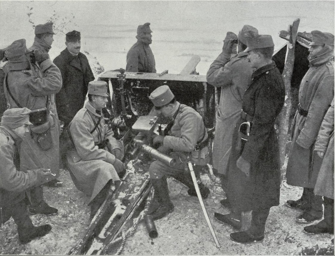 Emplazamiento de una pieza de artillería austriaca en los campos de Bukovina