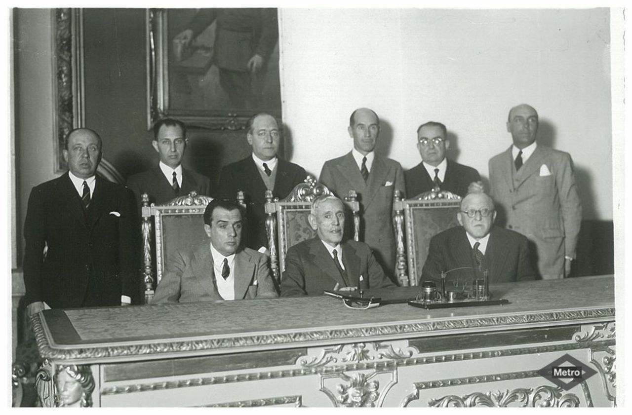 Junta general de accionistas en el año 1946