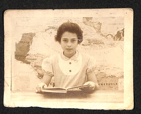 Pilar Áñez en el colegio Francisco Fatou