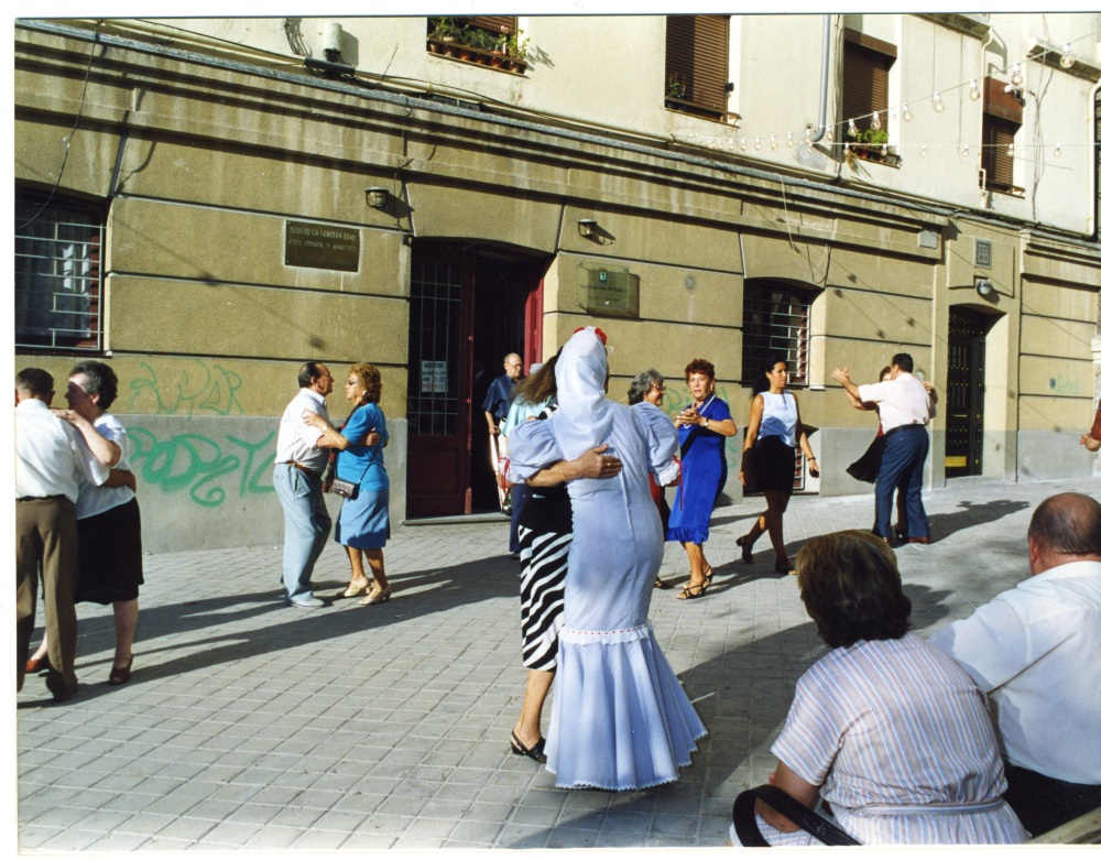 Baile de mayores en el Centro Luca de Tena de Arganzuela
