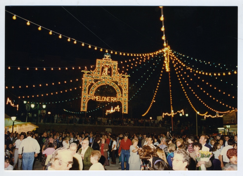 Baile en las fiestas de la Melonera