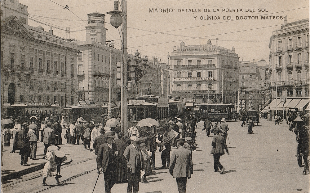 Detalle de la Puerta del Sol y Clínica del Doctor Mateos