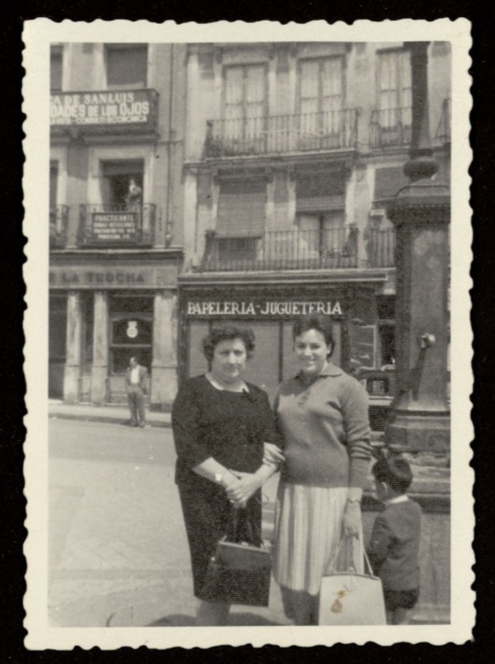 Carmen en la Plaza de Lavapies