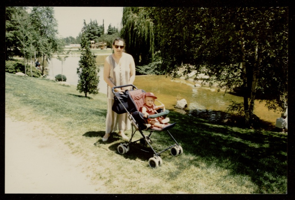 Silvia en el parque de Arias Navarro (Parque de Aluche)