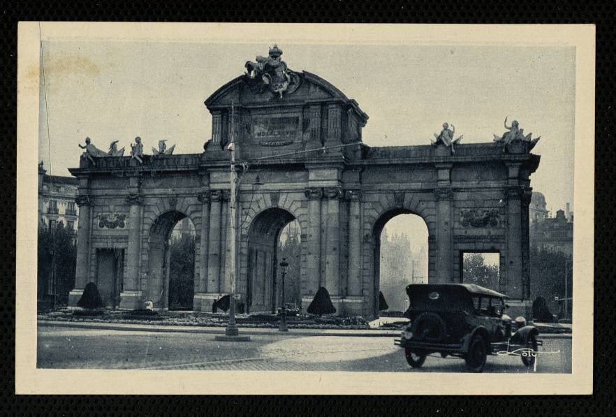 Plaza de la Independencia. Puerta de Alcal