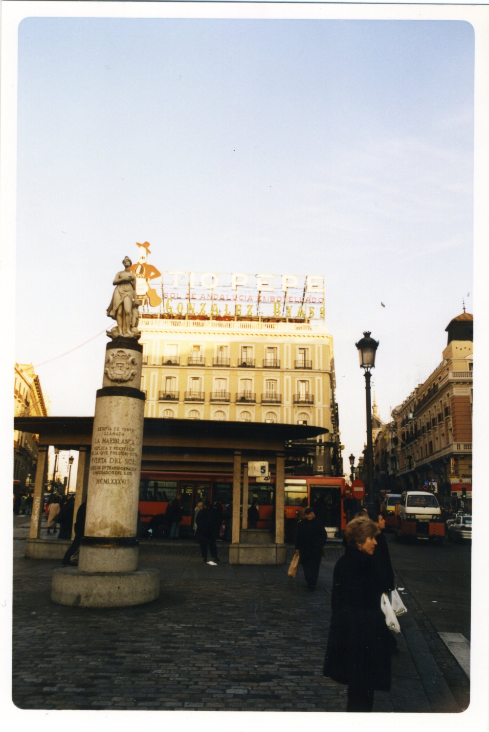 To Pepe y la Mariblanca en la Puerta del Sol