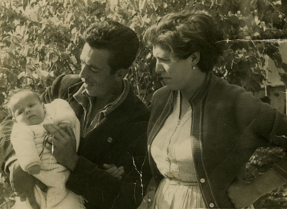 Mara Luisa con sus padres