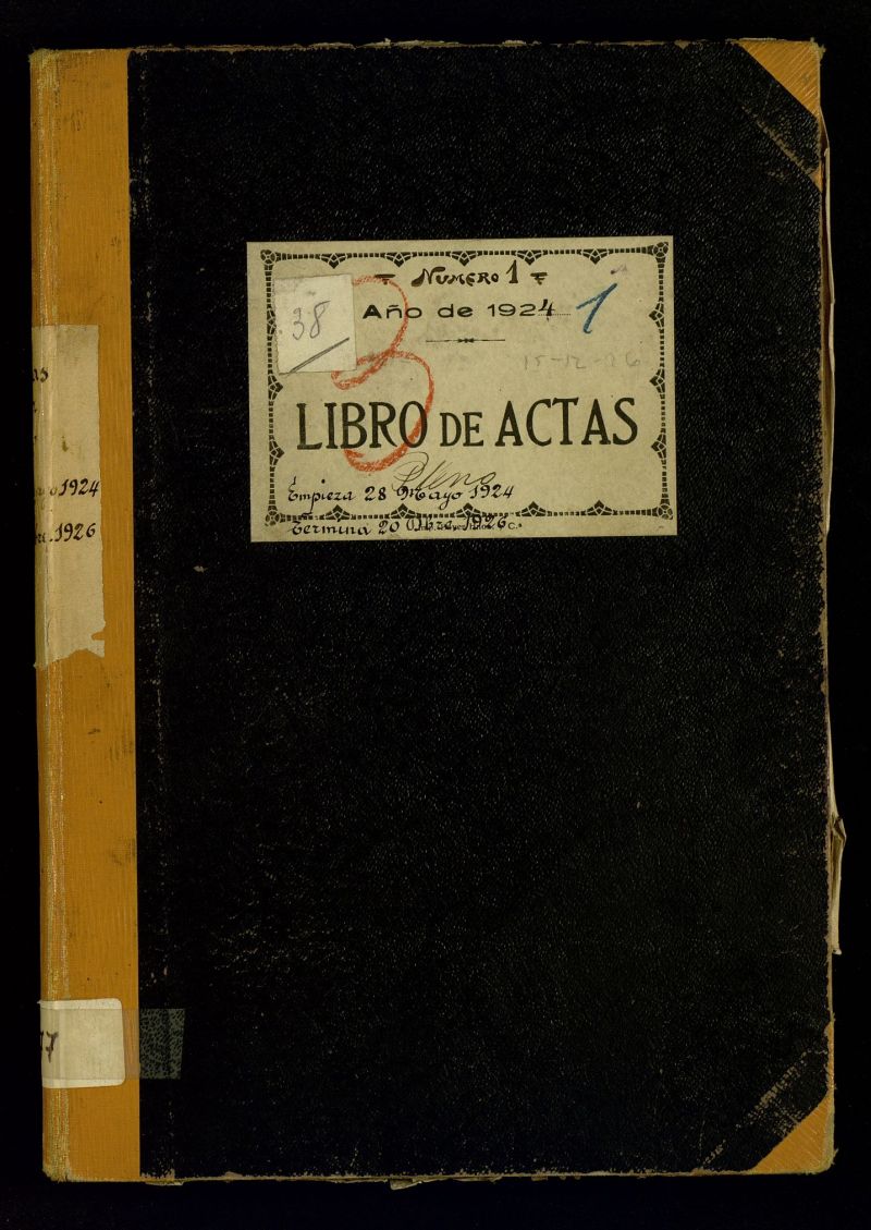 Libros de actas del Ayto. Viclvaro. 777. Del 28 de mayo de 1924 al 20 de diciembre de 1926