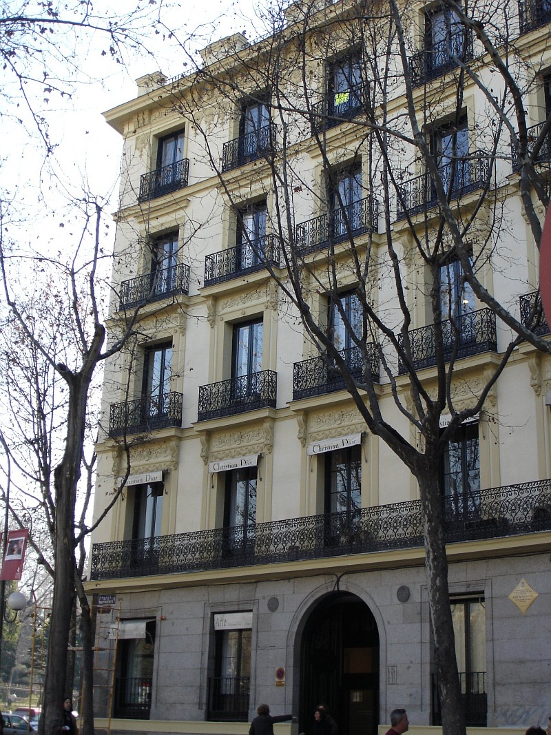 Casas Salabert: tres edificios de viviendas para el Marqués de la Torrecilla