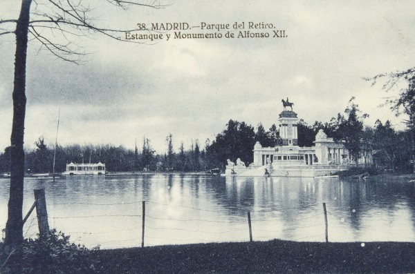 Parque del Retiro. Estanque y Monumento de Alfonso XII