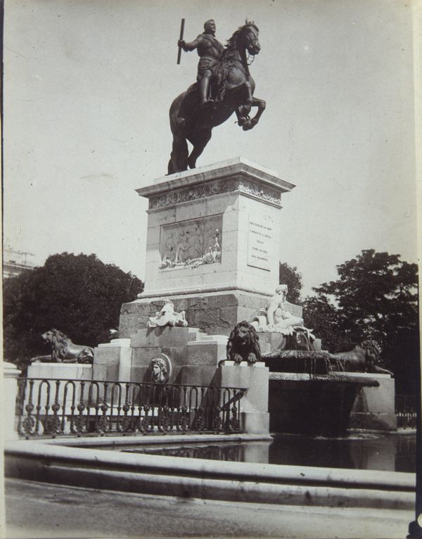 Estatua de Felipe IV en la Plaza de Oriente