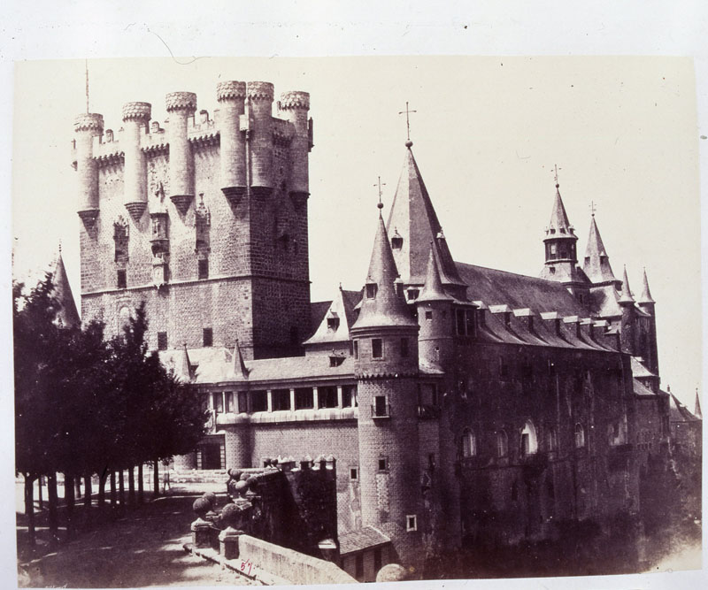 Fachada principal del Alczar (Segovia)