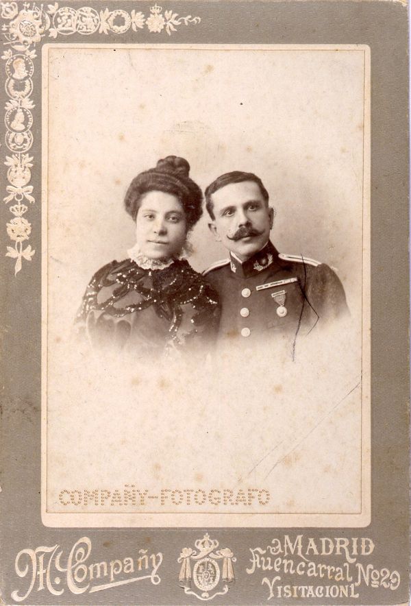 Retrato de una pareja desconocida