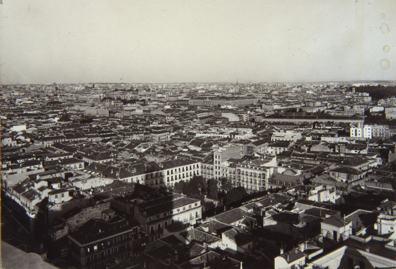 Vista panormica de Madrid desde la torre del edificio de la Telefnica