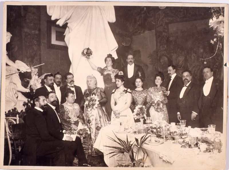 Emilia Pardo Bazn en un banquete