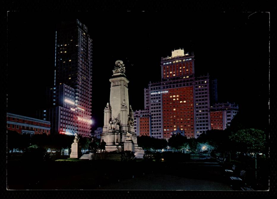 Plaza de Espaa por la noche