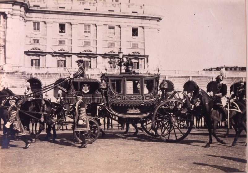 Swearing-in of the recruits. Madrid 1914. Opening of Parliament
