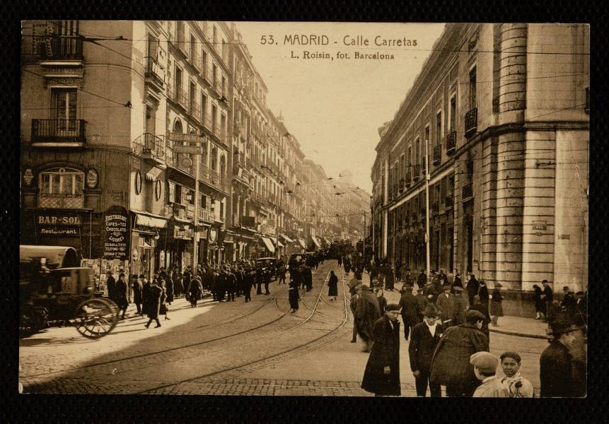 Calle Carretas (en blanco y negro)