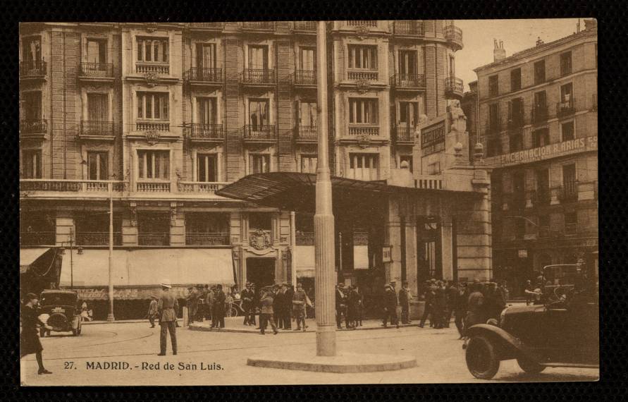 Red de San Luis (con el templete de la estacin de metro)