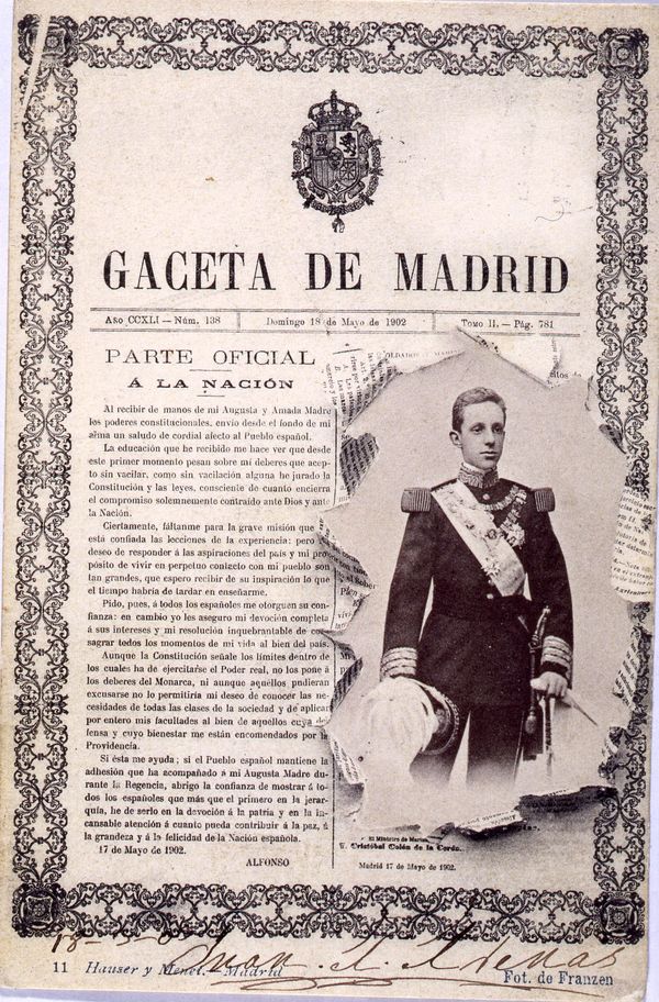 Peridico Gaceta de Madrid y retrato de Alfonso XIII