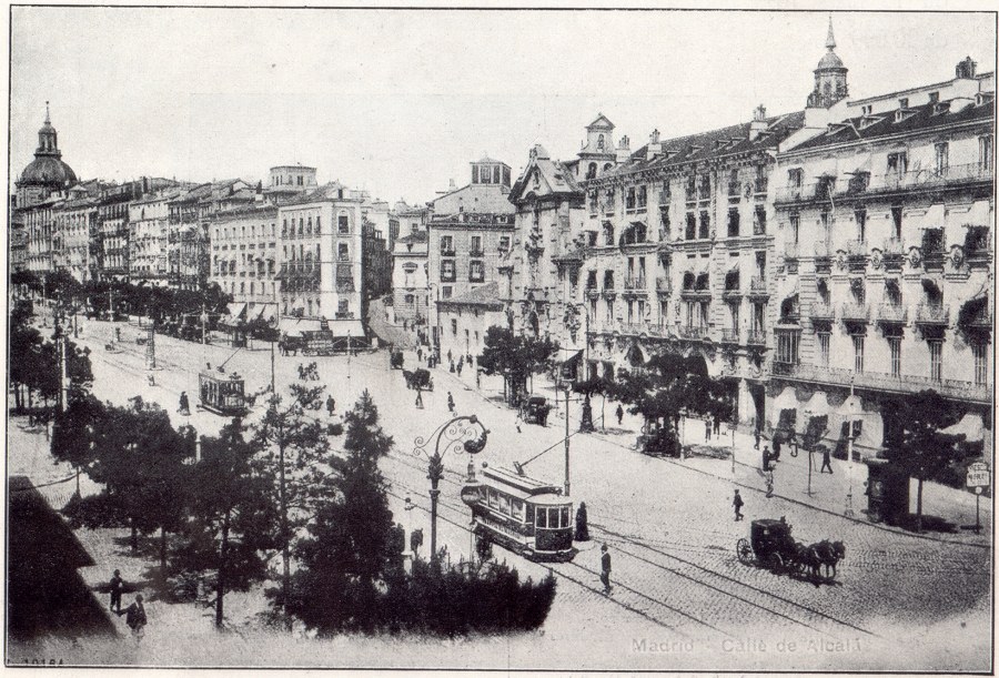 La calle de Alcal y la entrada de la calle del Caballero de Gracia antes de la apertura de la Gran Va