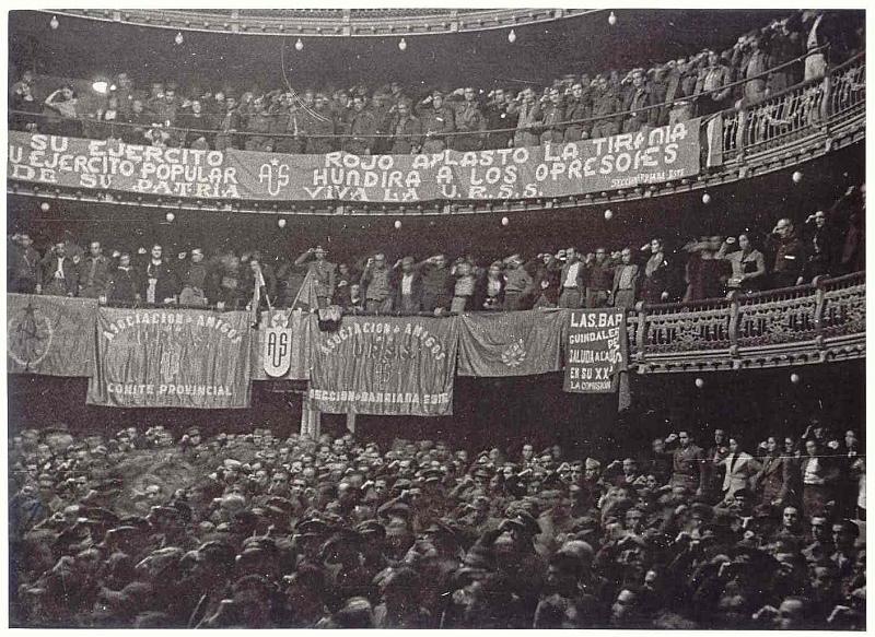 Festival celebrado en el Teatro de la Zarzuela con motivo del XX aniversario de la Revolucin rusa